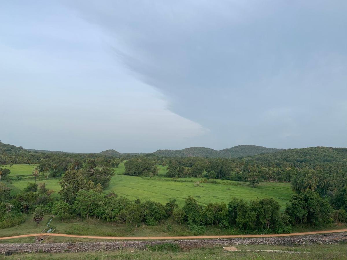 Sethway Village Minneriya Buitenkant foto